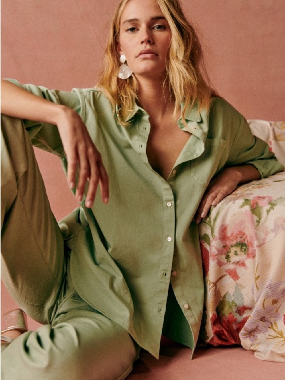 Sezane Max Shirt in Pastel Green Relaxed Button-Down  size 44